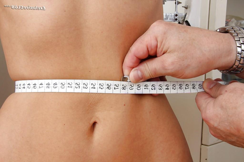 16P Graceful blonde cutie has some fun at her full gyno examinations