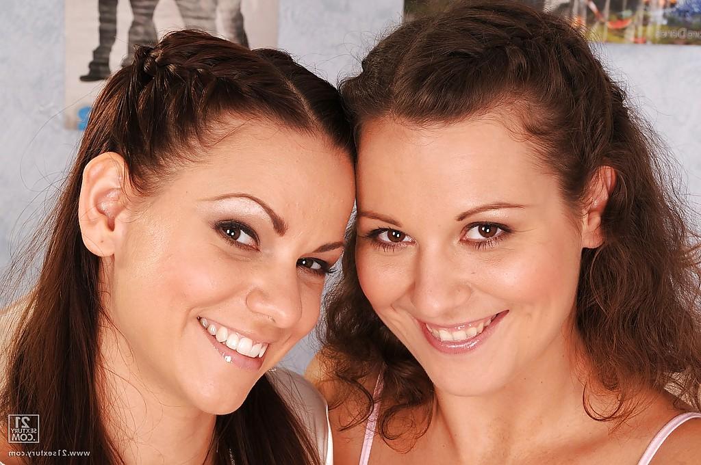 16P Salacious grannies have a passionate lesbian foursome with teenage girls