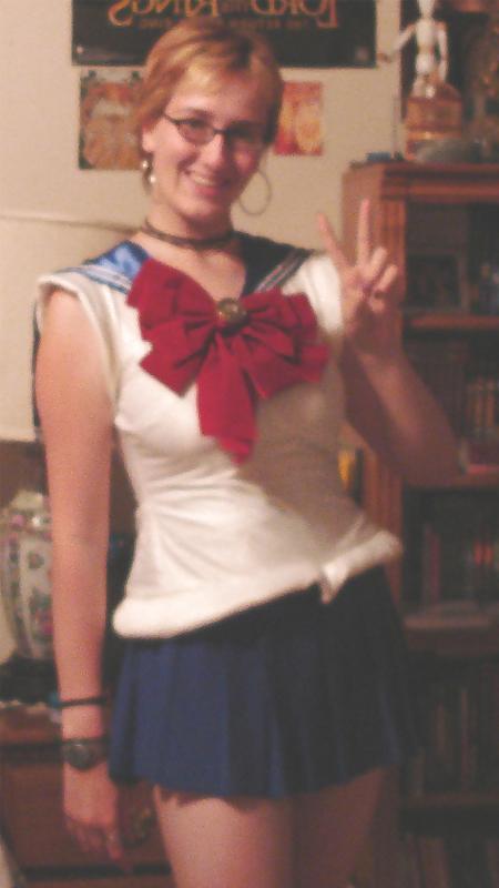 25P Sailor Moon Parisienne