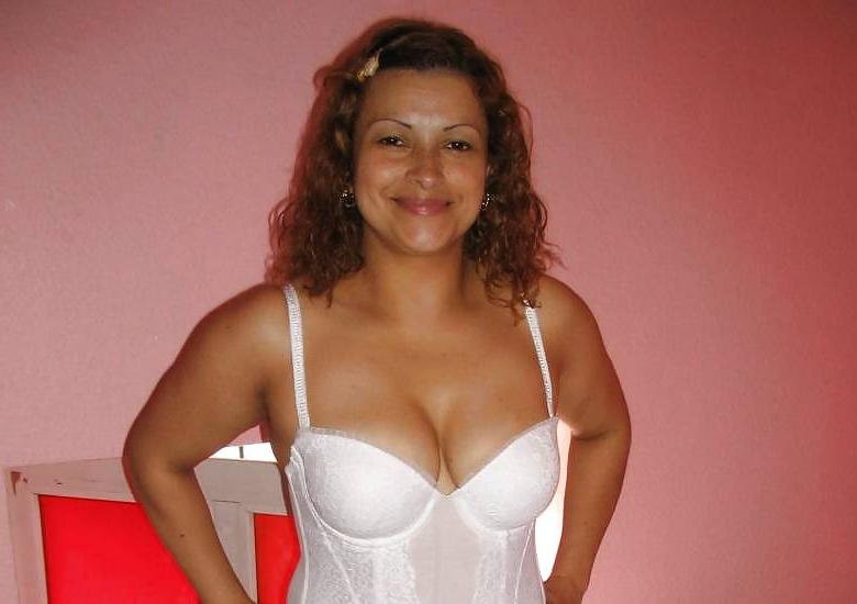 11P Houston Latina MILF 43yo