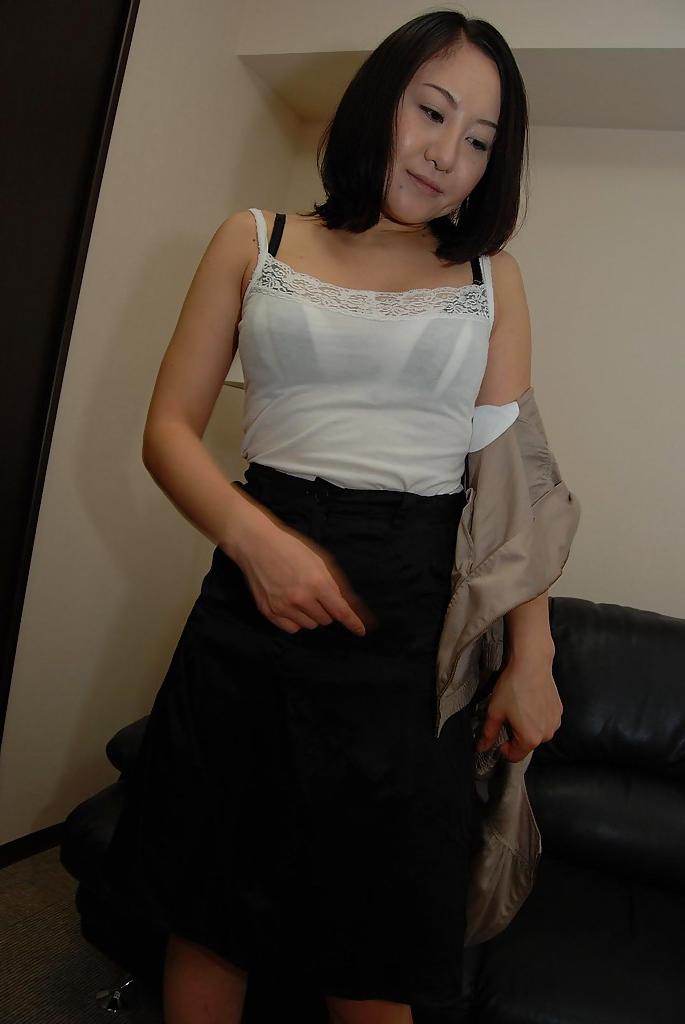16P Sassy asian MILF Risa Okamoto getting naked and spreading her legs