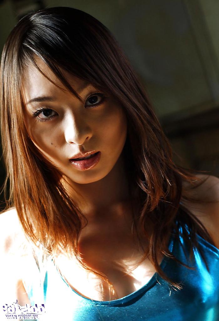 16P Foxy asian babe Hikaru Koto has no panties under her fishnet pantyhose