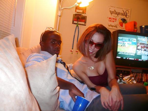 25P White Club Girls Gone Black