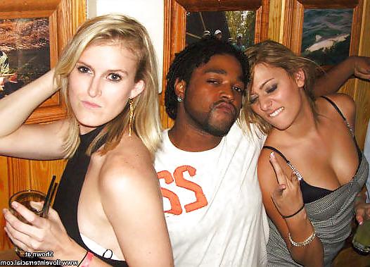 25P White Club Girls Gone Black