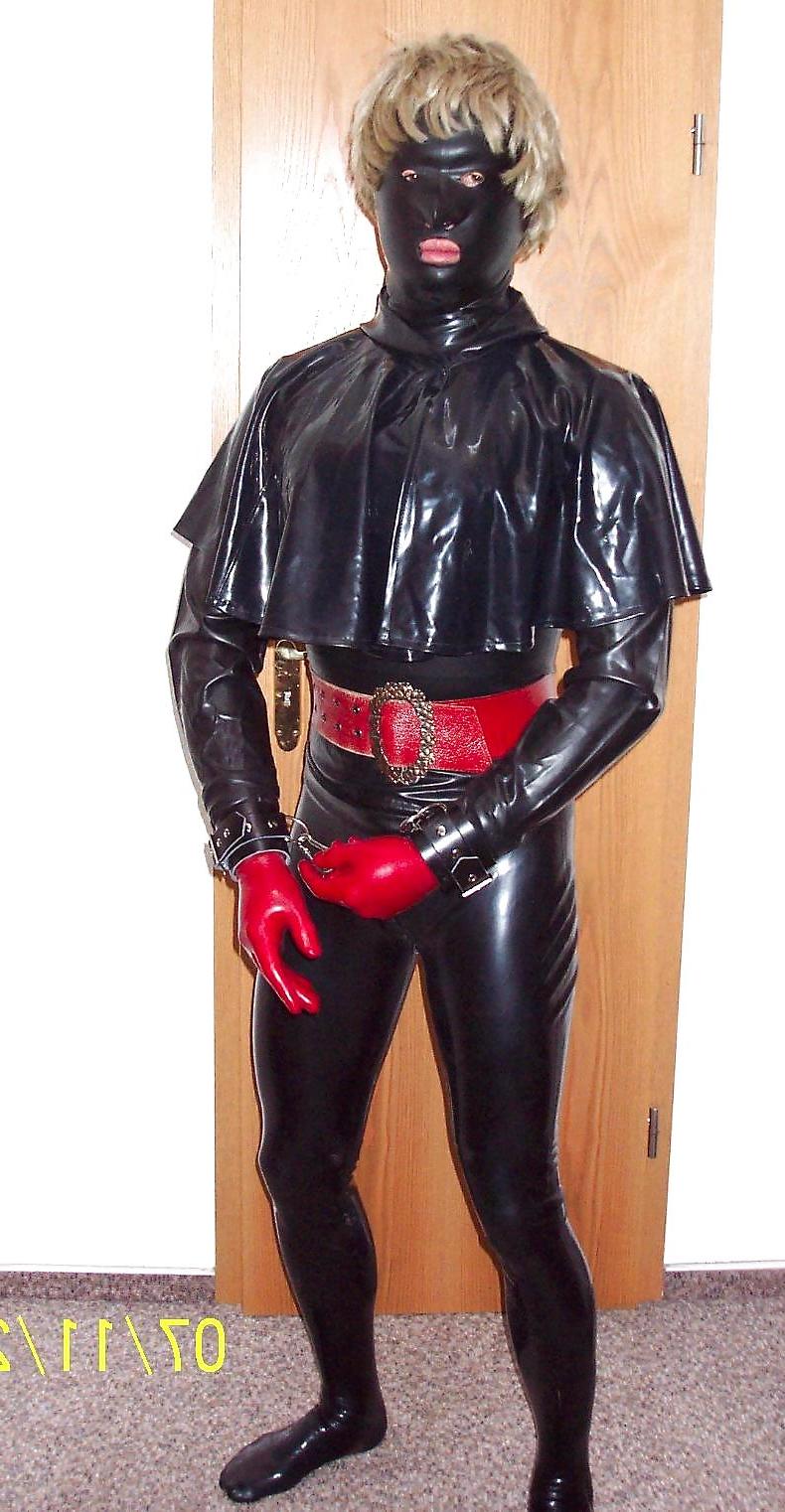 12P Latex Fetisch