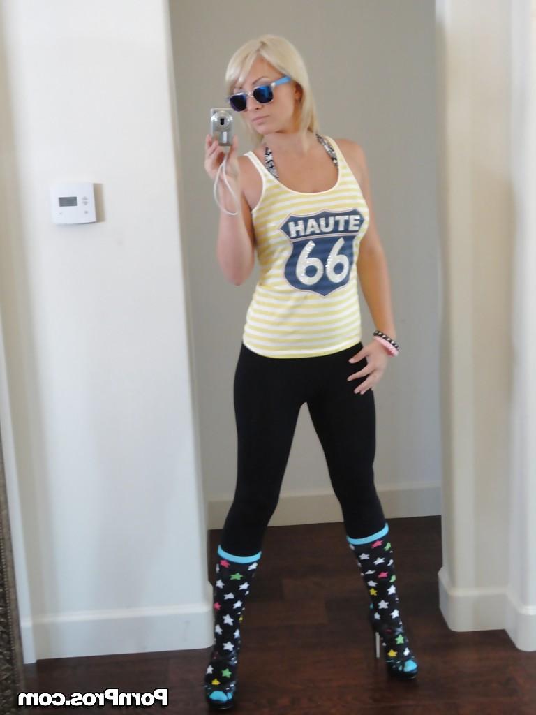 16P Blonde teen Lexi Swallow taking naked self shots in mirror