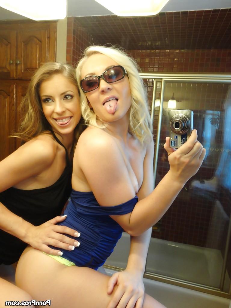15P Teen lesbians Sienna Splash and Presley Hart taking naked selfies in mirror