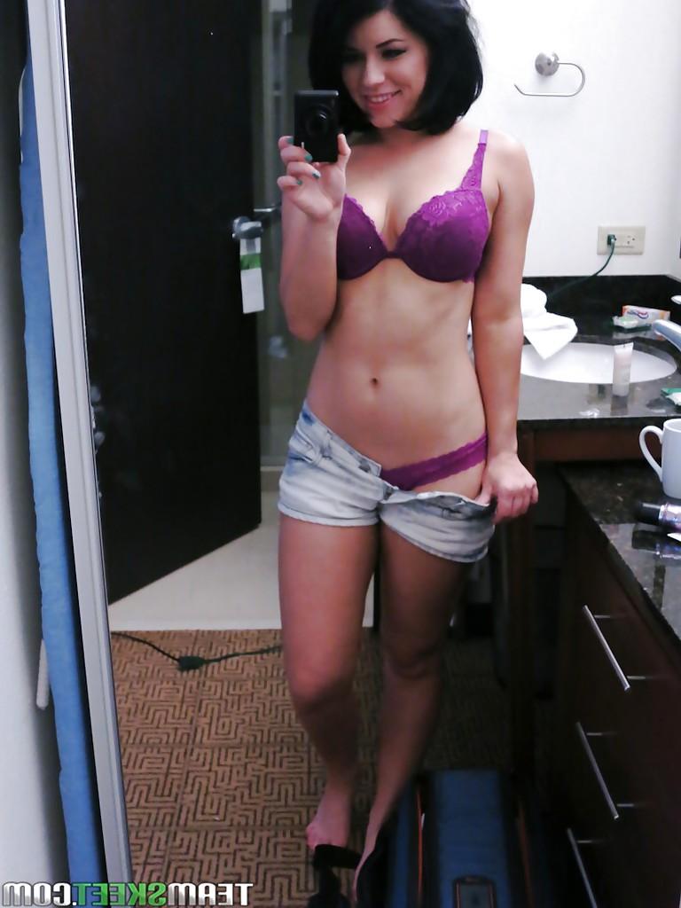 16P Frisky brunette making selfies and revealing her fanny and honey pot