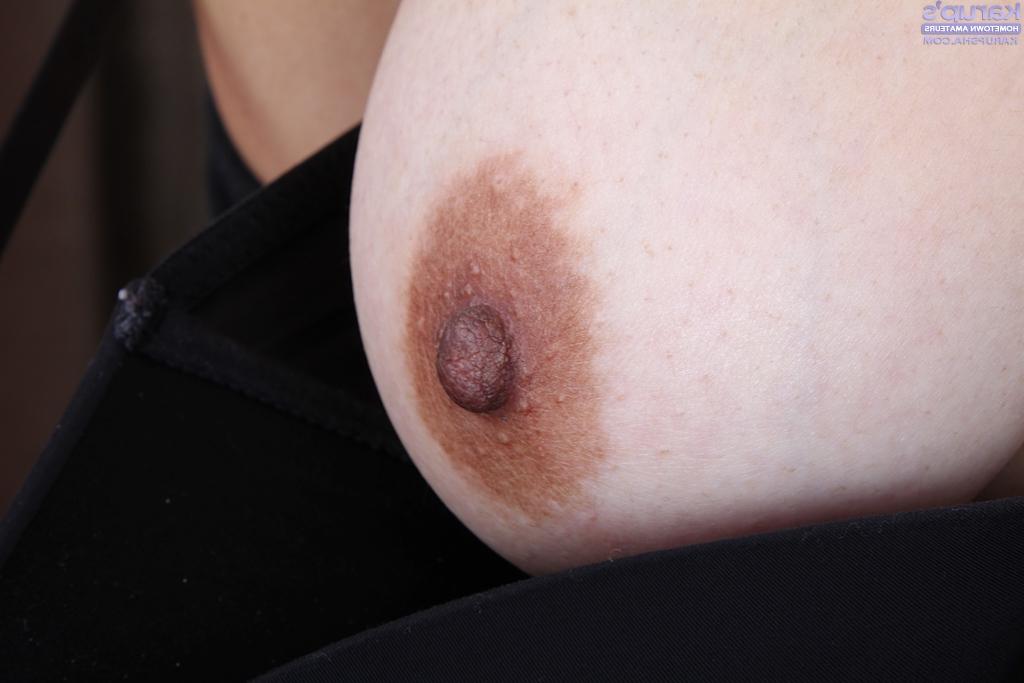 16P Teen babe Natalie Odom spreads her legs and fingers hairy twat