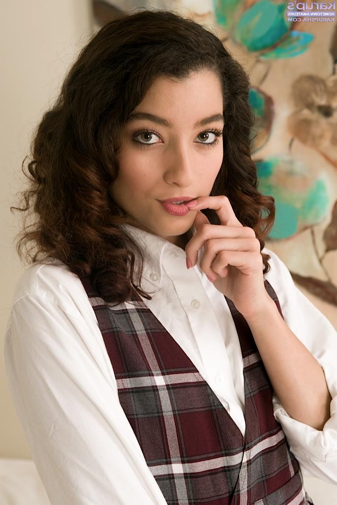 16P Naughty amateur schoolgirl Lana Lovelace undressing for nude photos