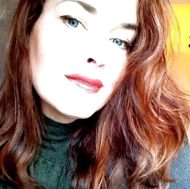 22P teachers from high school that I want to fuck.