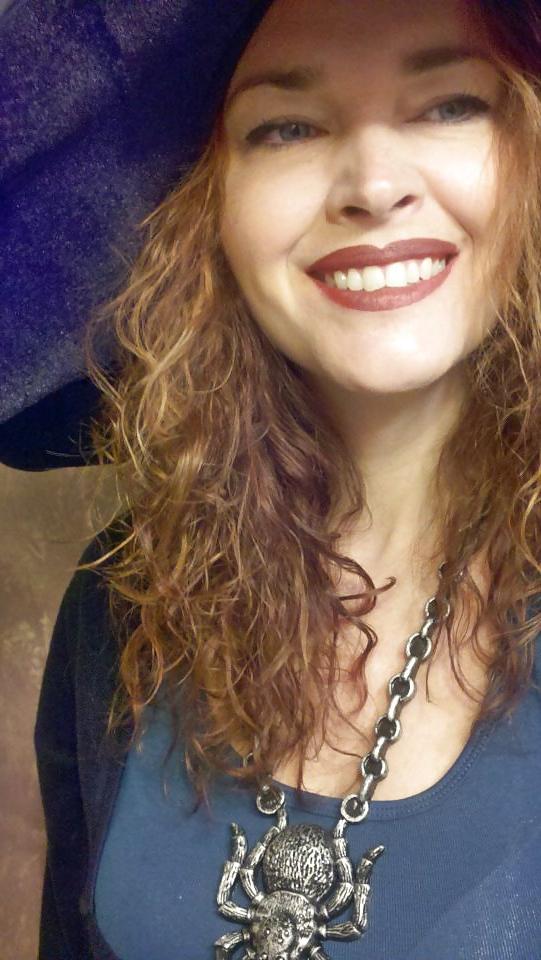 22P teachers from high school that I want to fuck.