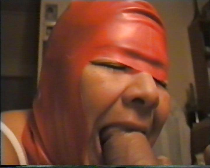18P Red Latex Hood Gummi