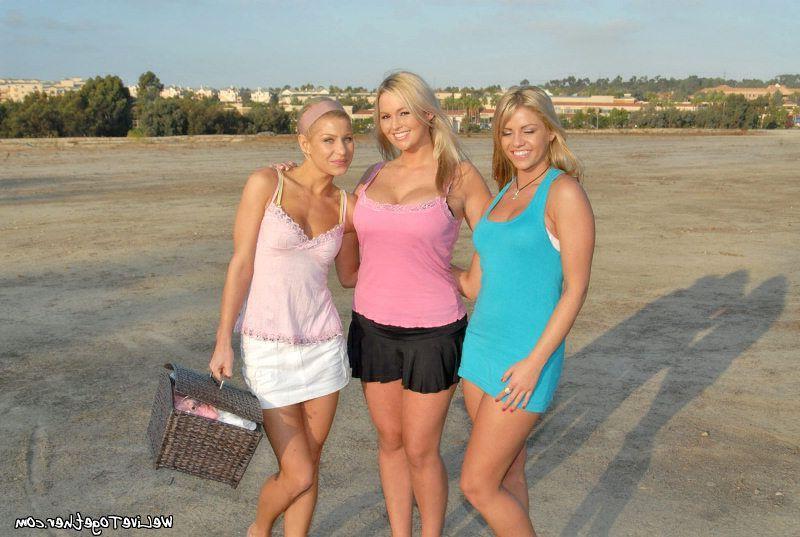20P Pictures of Nikki, Marlie and Abby going at it like wild