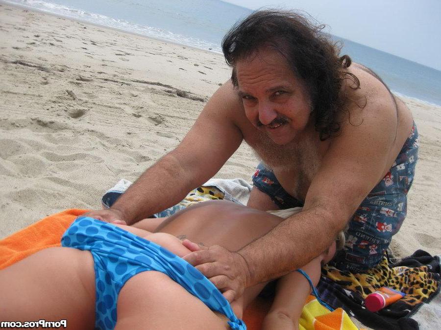 15P Horny teen Addison Cain seducing a dirty pensioner