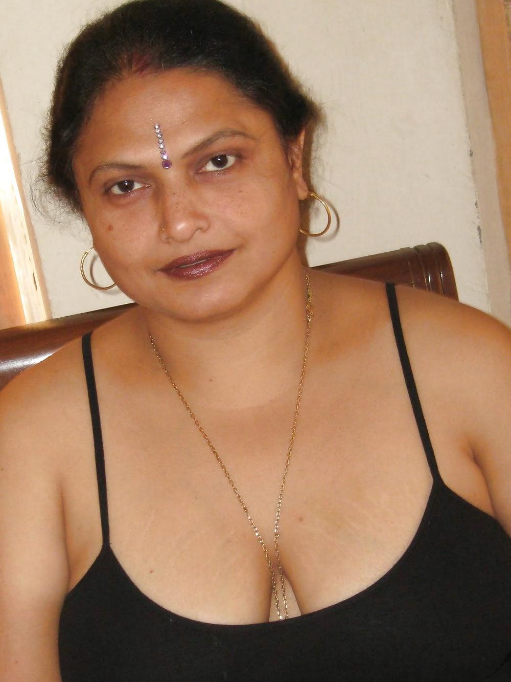 23P BIG BOOBS RANDI