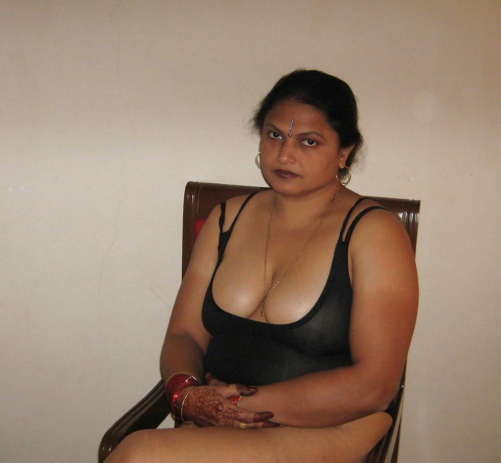 23P BIG BOOBS RANDI