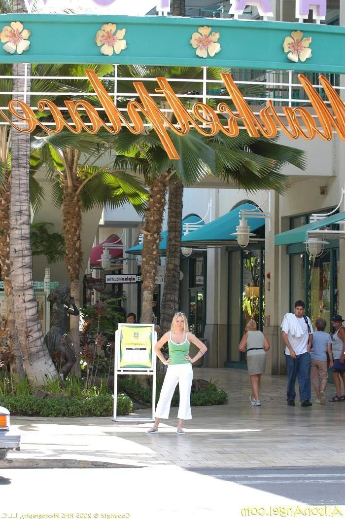 20P Pictures of teen model Alison Angel flashing her pussy in public