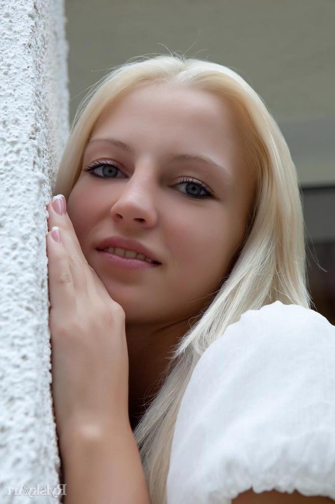 16P Gorgeous blonde teen Alysha A lifts her dress to show you her tight pussy