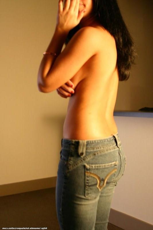 15P Amandas first topless pictures