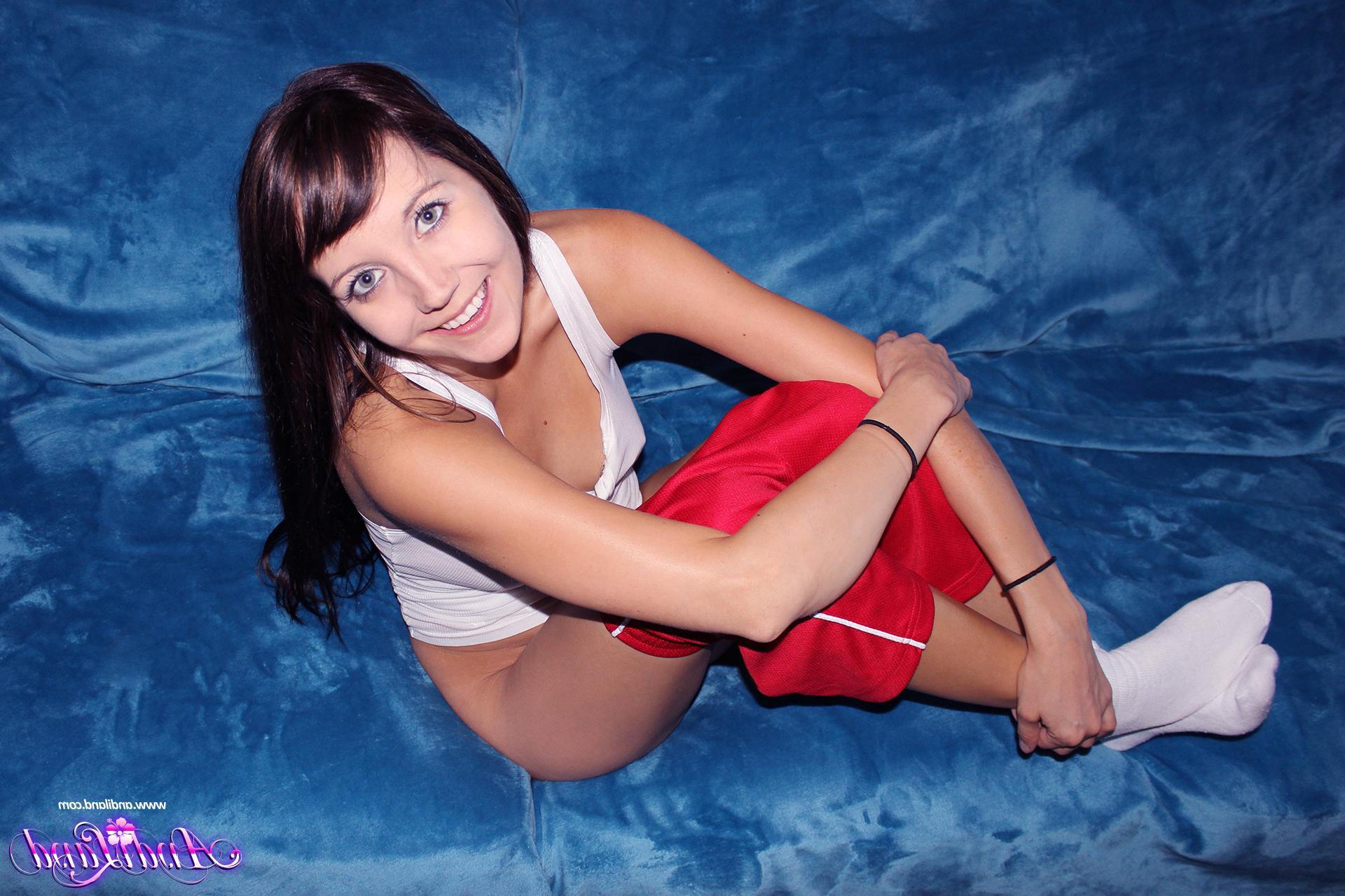 15P Andi Land was going to hit the gym but decided to strip for you instead