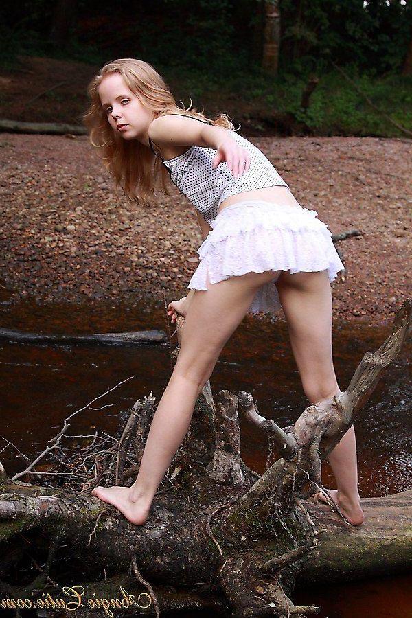 20P Pictures of teen star Angie Cutie getting naked and wet