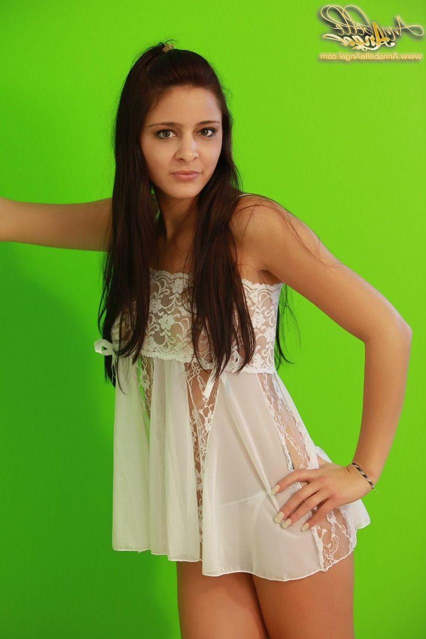 15P Pictures of teen Annabelle Angel dressed up for some wild sex