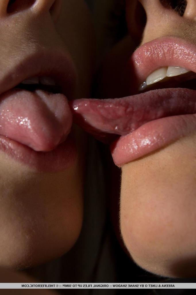 16P Hot pin up girls Areena and Linet hook up for some wild bdsm lesbian action