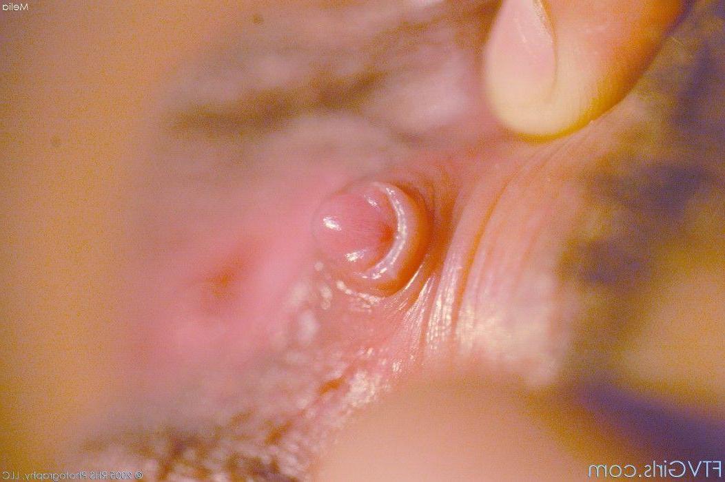 20P Pictures of Melia playing with her wet pussy lips