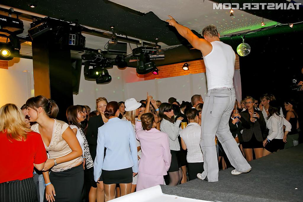 16P Flirtatious MILFs spend some good time at the party in the night club
