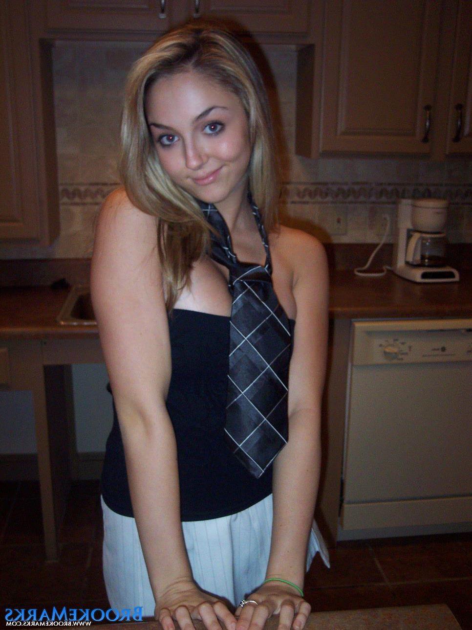 20P Blonde coed Brooke Marks gets naughty at the sorority house