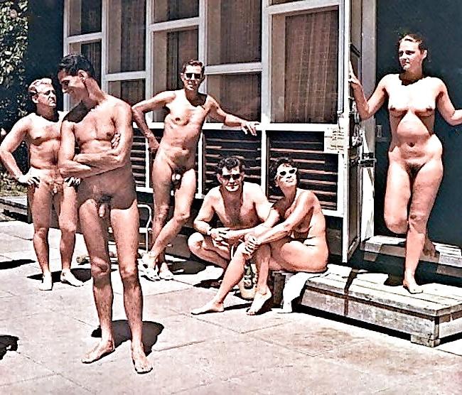 20P Nudist.