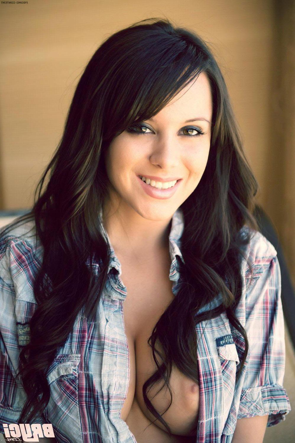 15P Pictures of Bryci masturbating in your shirt