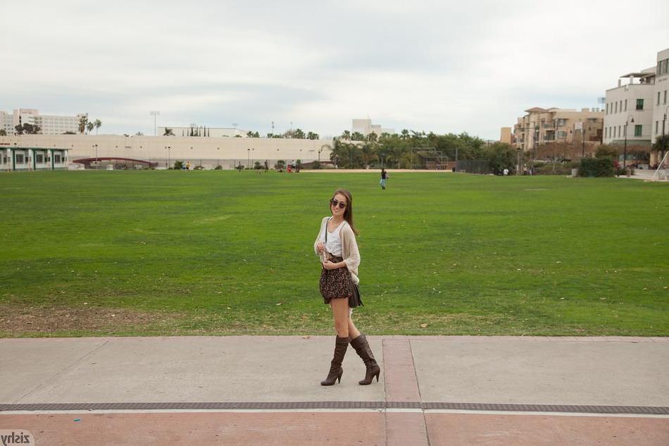 8P Pretty coed Carlee Delima shows you what's up her skirt at college