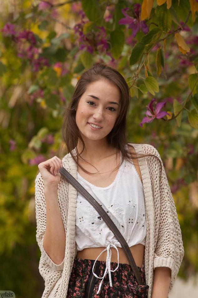 8P Pretty coed Carlee Delima shows you what's up her skirt at college