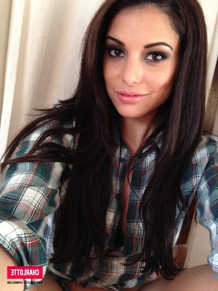 12P Charlotte Springer strips from her plaid shirt just for you