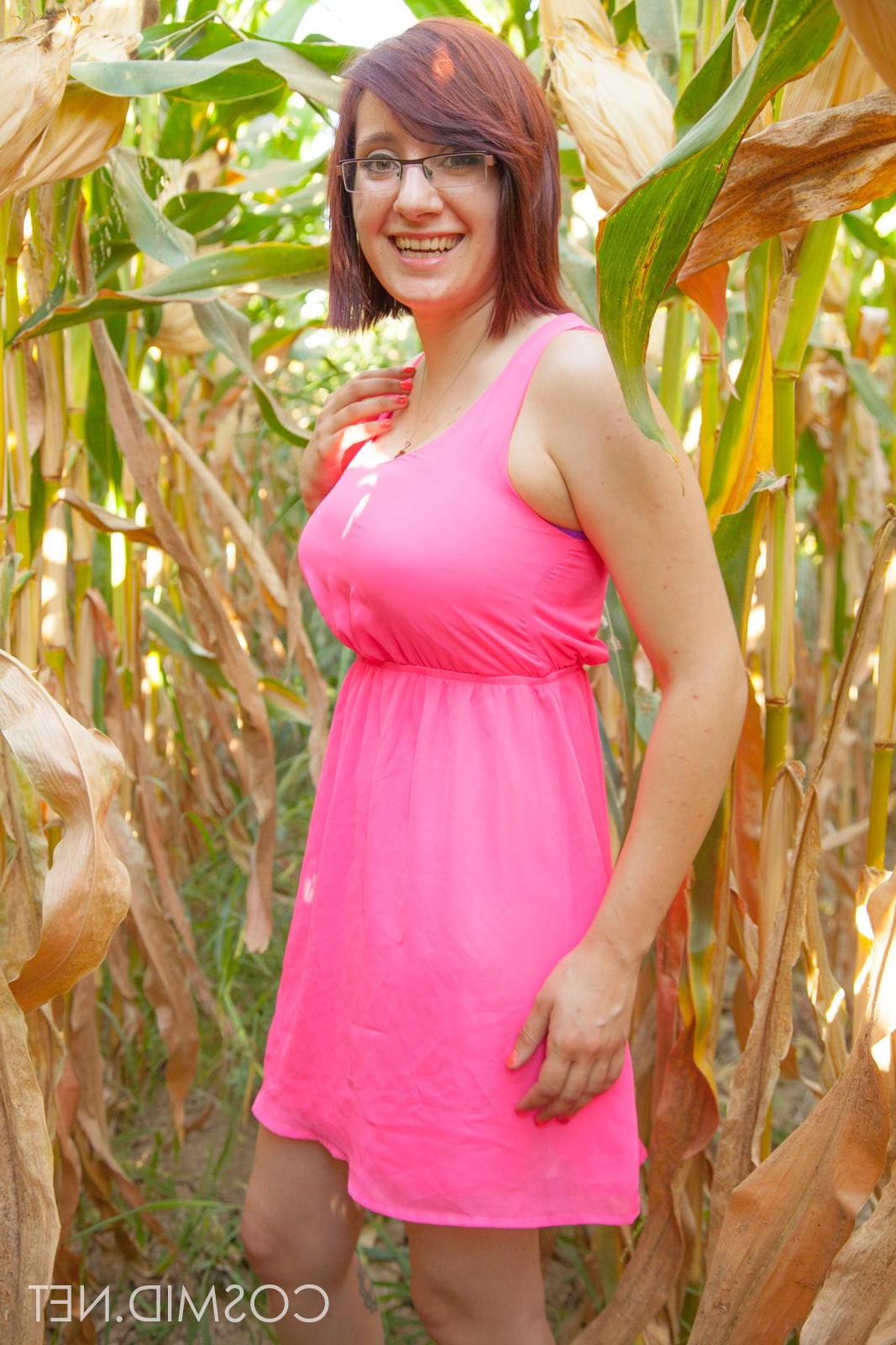 16P Busty coed Chelsea Bell strips for you in the field