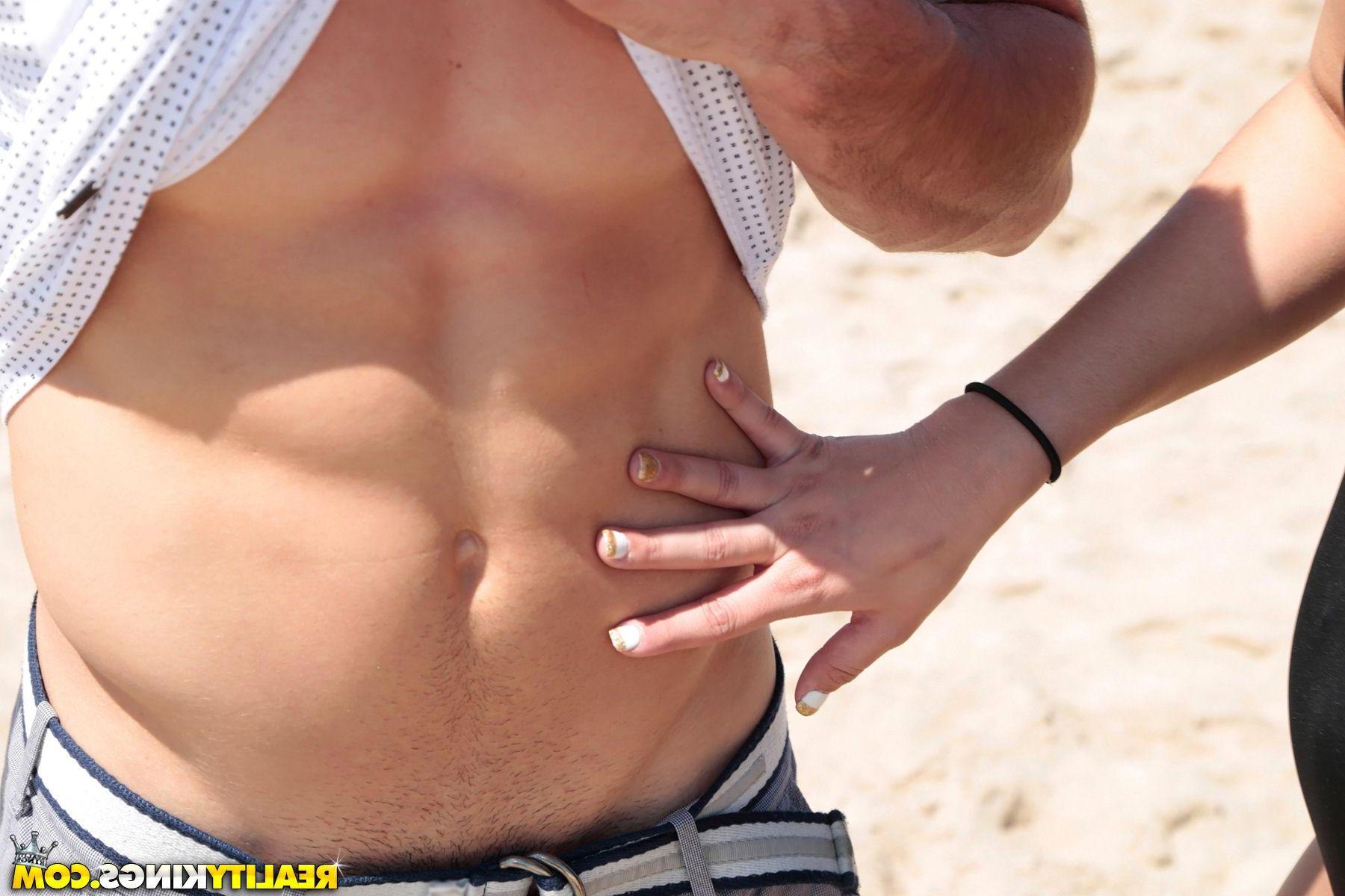 20P Hot latin teen Devyn Heart fucks a guy she met on the beach