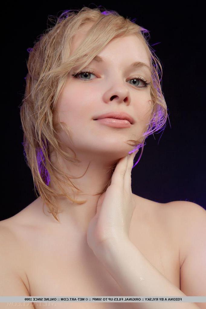18P Blonde teen Feeona A strips nude and gets her pussy wet for you
