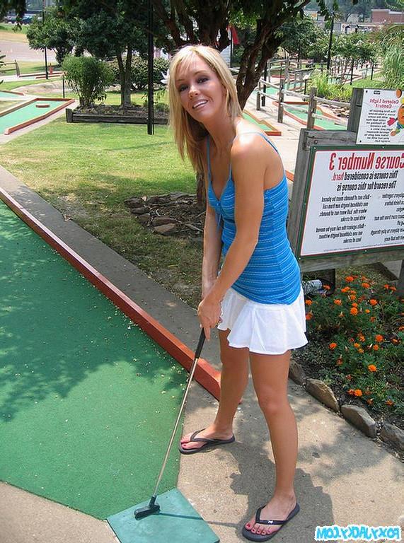 20P Pictures of teen chick Foxy Jacky playing some mini golf