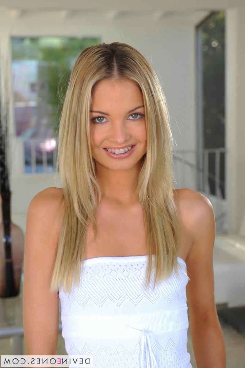 20P Pictures of blonde teen Franziska Facella playing with her tight teen pussy