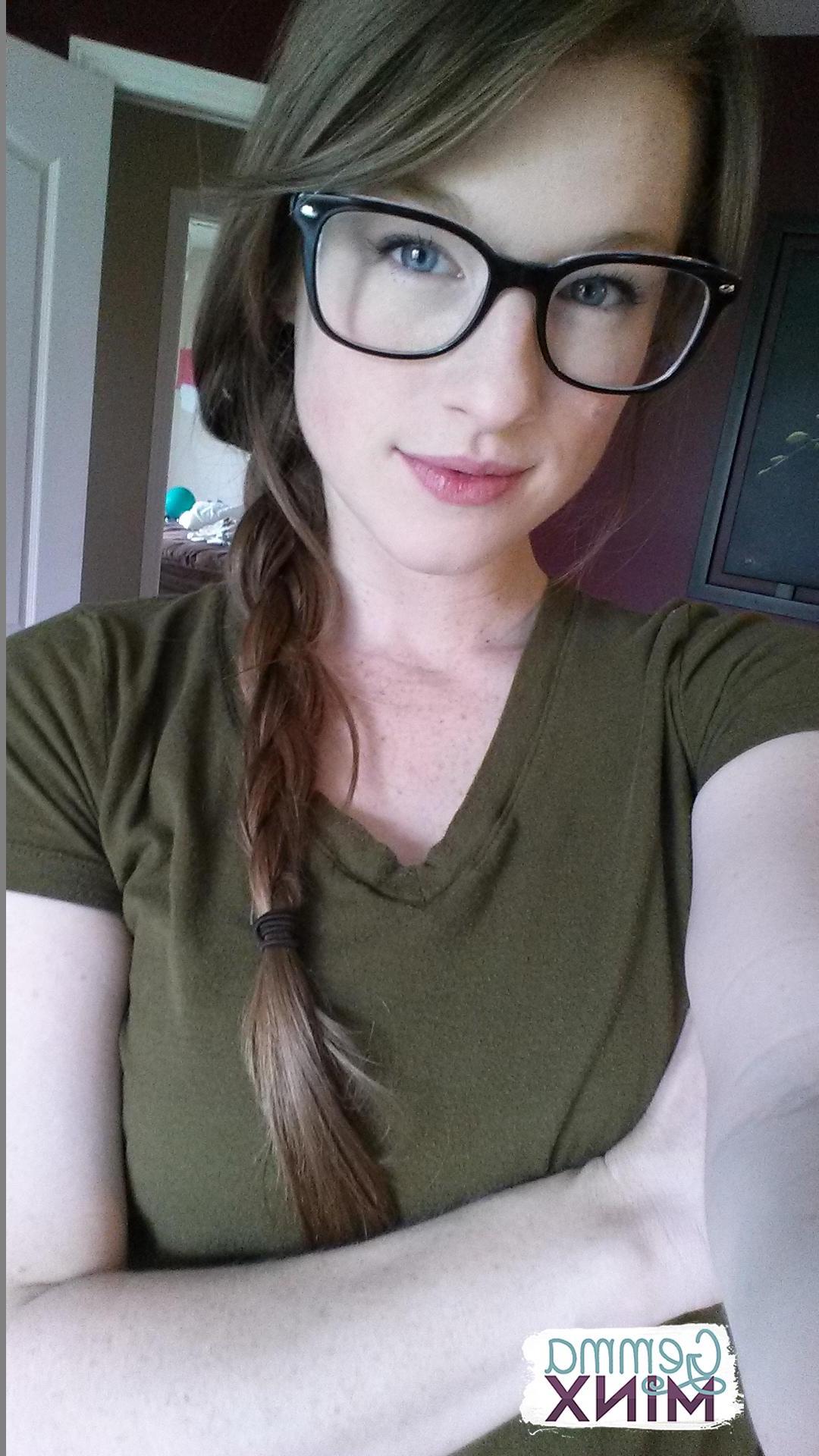 15P Hot teen Gemma Minx takes selfies with her phone