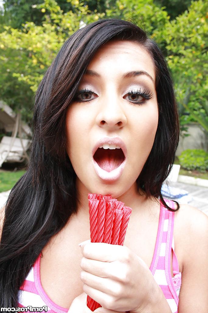 16P Latina teen Lexi Diamond plays with candles and shows her spread twat