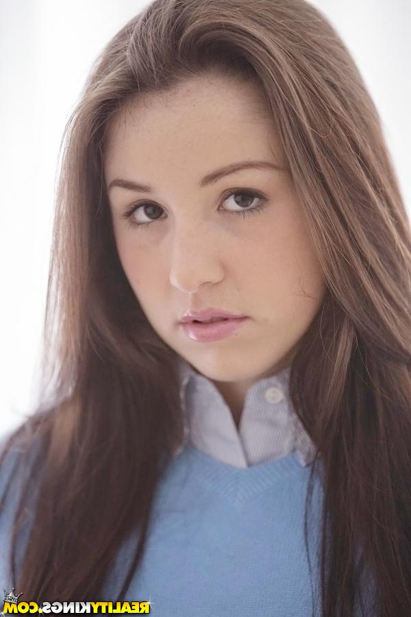 16P Pretty latina schoolgirl Lola Foxx uncovering her tempting curves