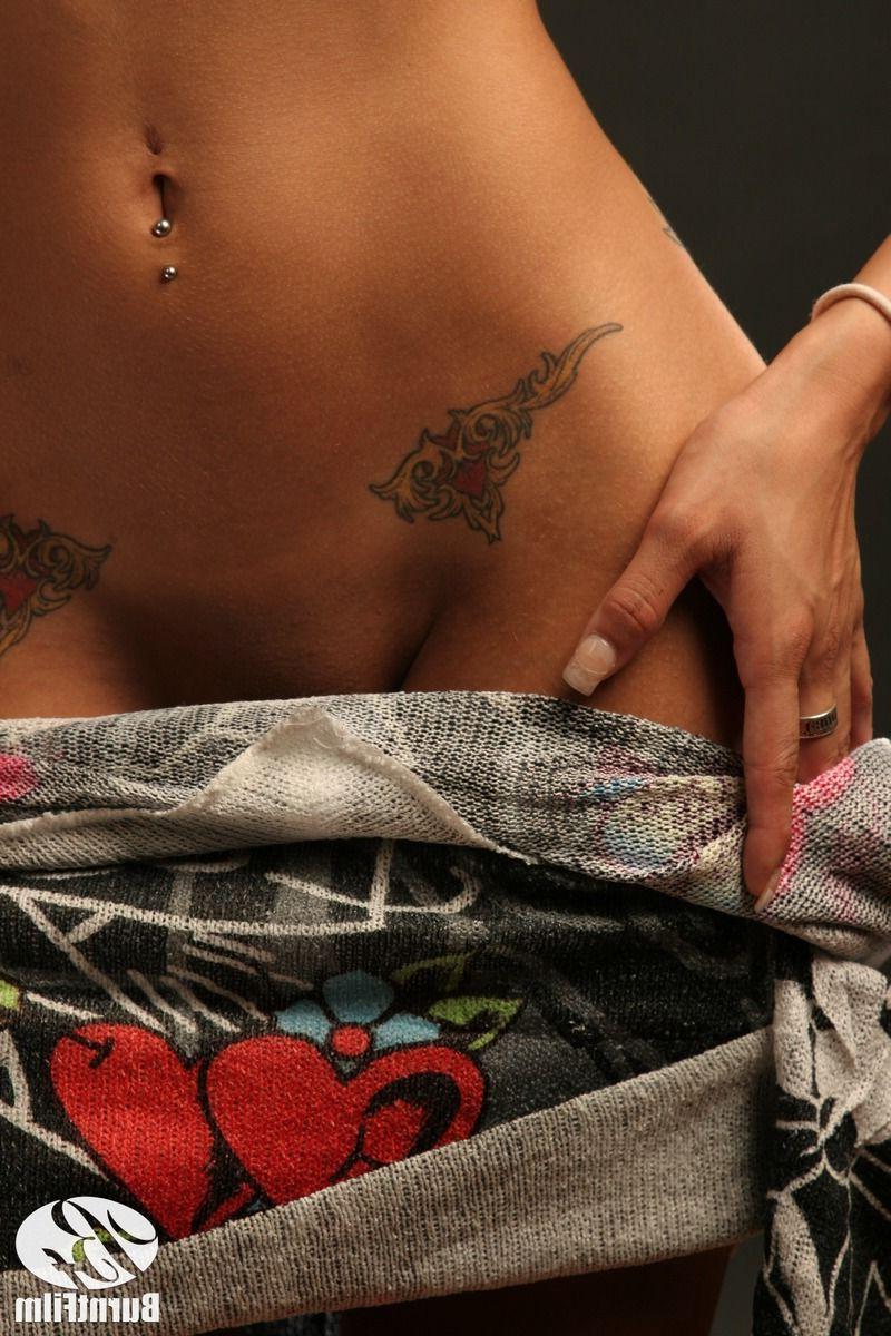 16P Pictures of Ivy Black showing her perky tits