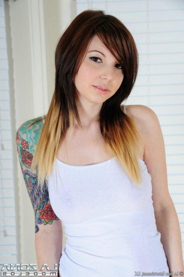 15P Ivy Snow masturbates for the first time on camera