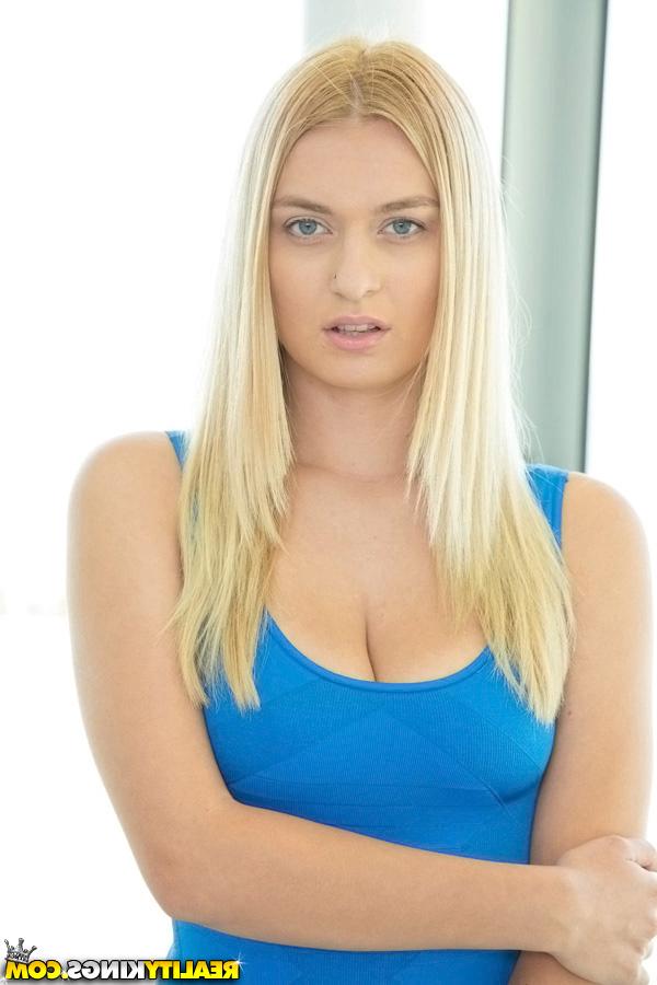 14P European blonde teen Natalia Starr shows off her natural big tits