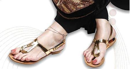 25P Desi Feets