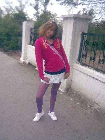 25P Nylon - upskirt - leg 15