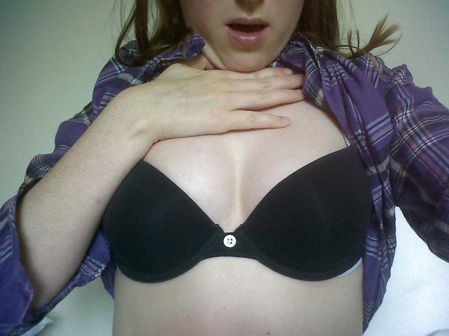 25P Sexy 20 year old girl